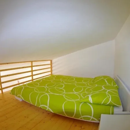 In Mit Gemeinsamem Pool, Terrasse Und Grill Apartament Rakalj